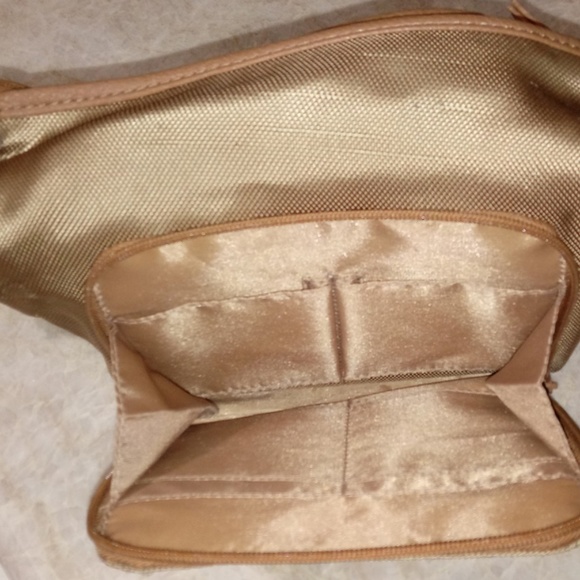 Kim Rogers hand bag tan - Picture 4 of 5